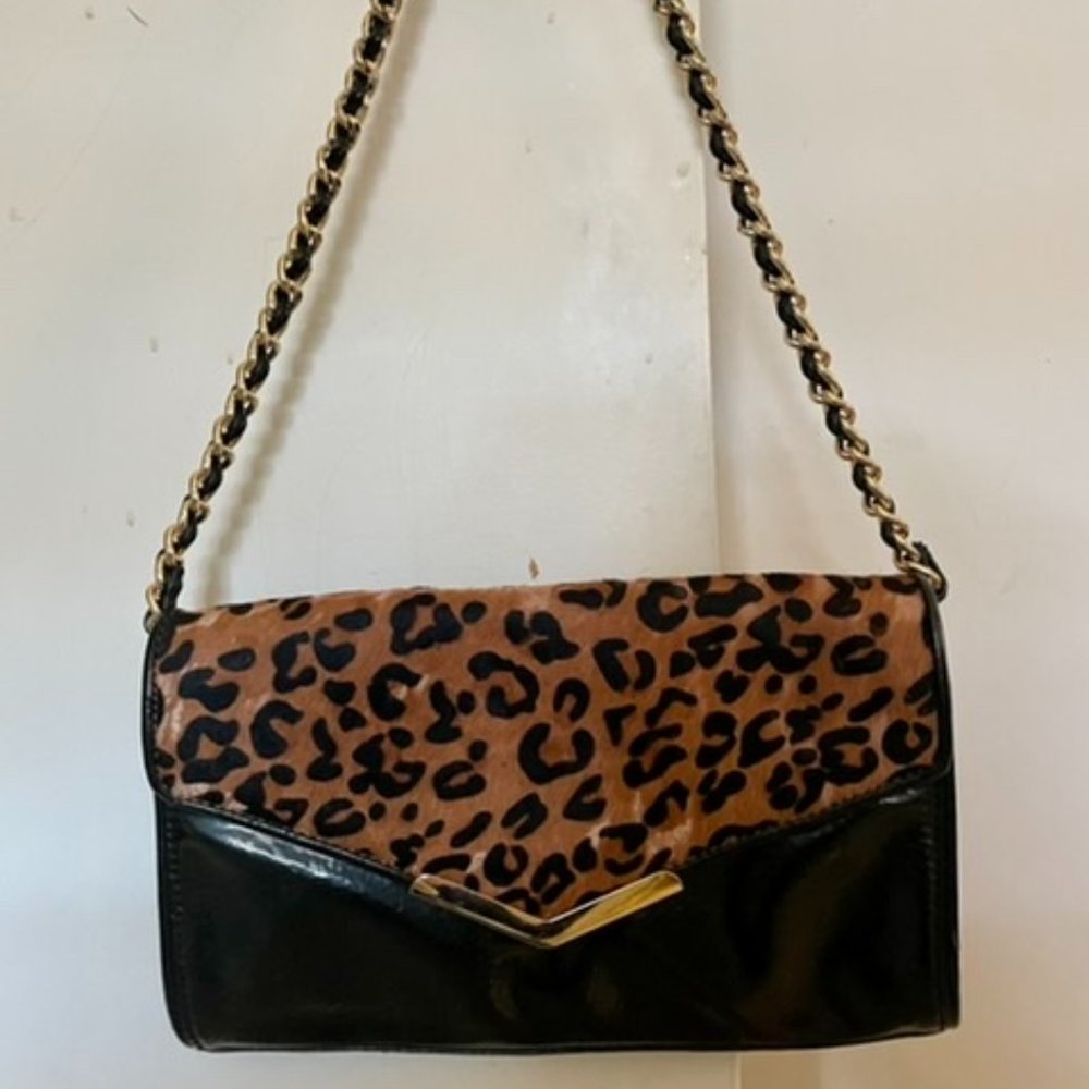 Faux leopard fur shoulder bag with patent leather